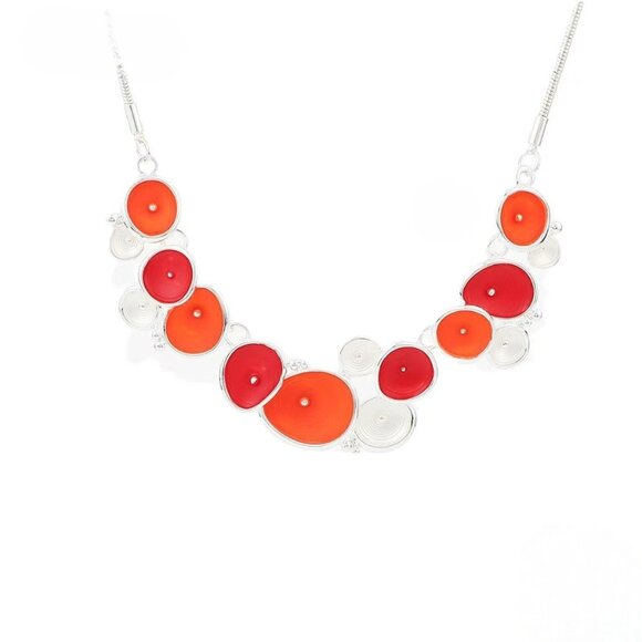 S925 silver necklace with classic orange circular flower necklace. Sexy lady\'s u